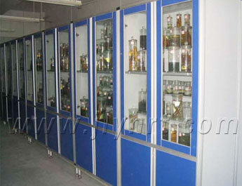 药品柜5