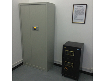 安全柜（危险品储藏柜）4